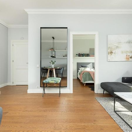 Cozy Apartment Gieysztora Wilanow By Noclegi Renters Varsóvia Exterior foto