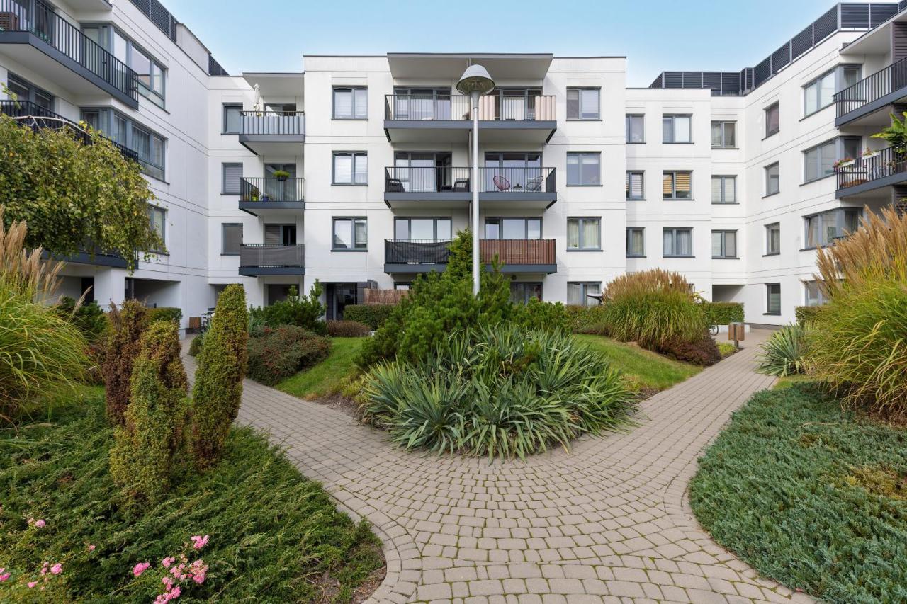 Cozy Apartment Gieysztora Wilanow By Noclegi Renters Varsóvia Exterior foto