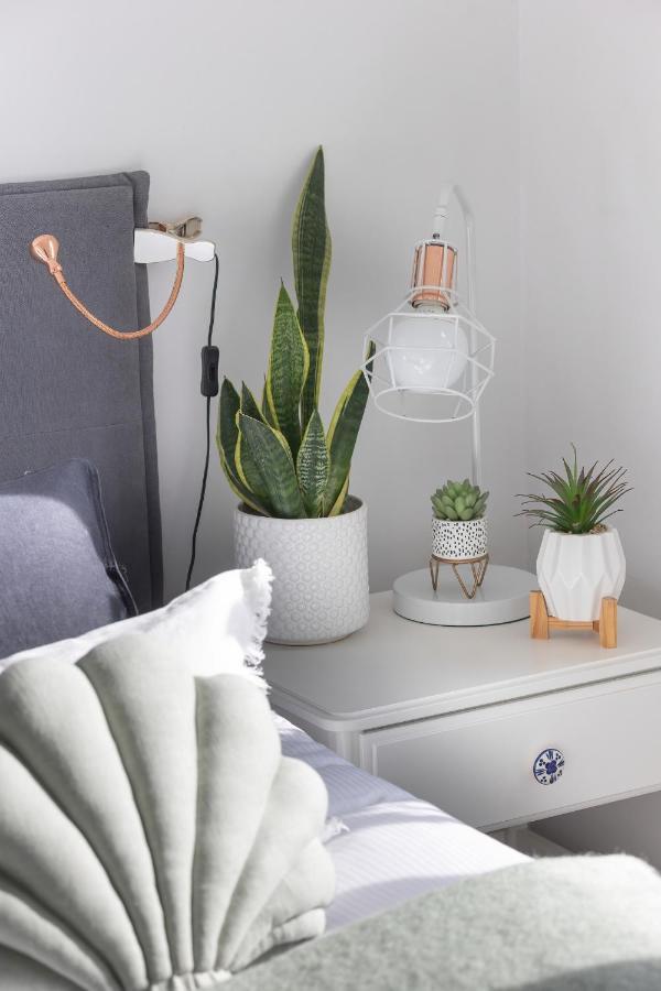 Cozy Apartment Gieysztora Wilanow By Noclegi Renters Varsóvia Exterior foto